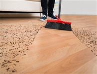 自制地板清洁剂,巧妙去除地板污渍